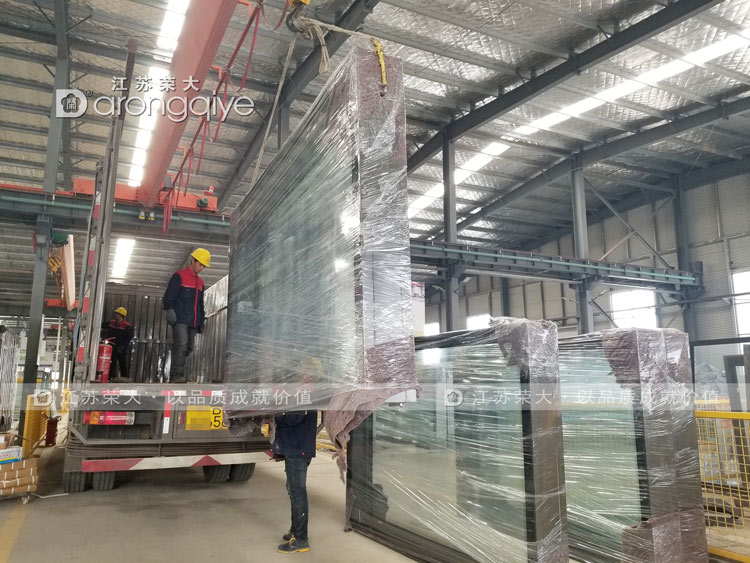 第二批遼寧公交候車亭發(fā)貨圖一