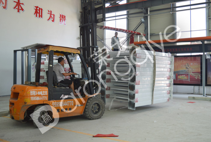 廣東公交站候車亭發(fā)貨圖二