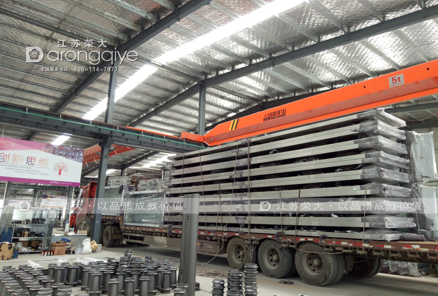 第三批不銹鋼公交候車亭發(fā)貨圖一