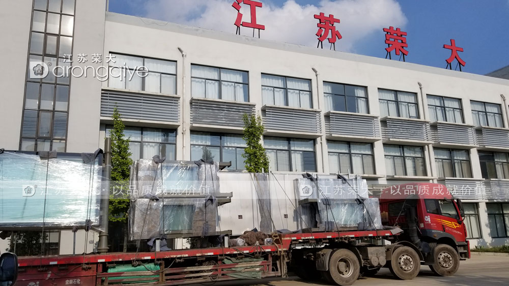 廣西不銹鋼公交候車(chē)亭發(fā)貨圖三