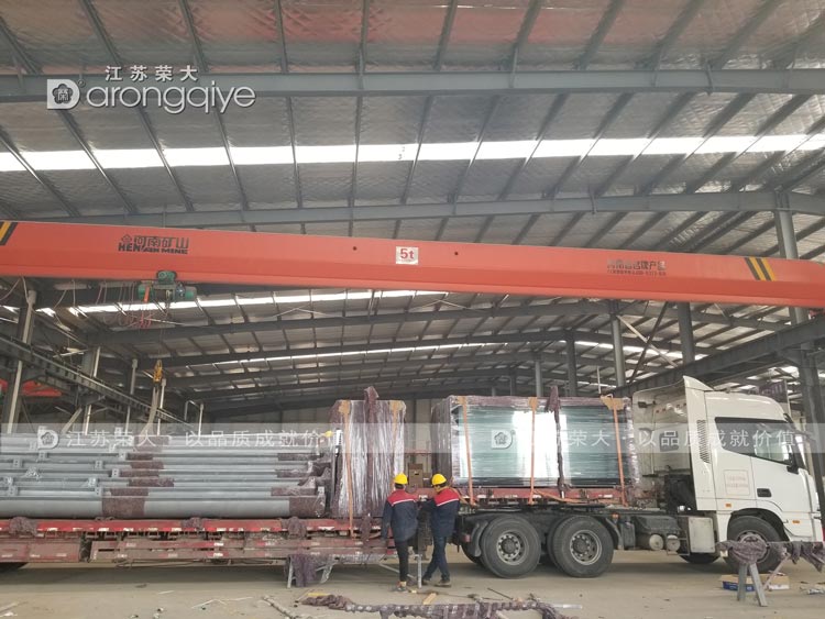 第六批揚(yáng)州智能公交站臺(tái)發(fā)貨配圖二